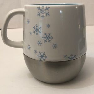 Starbucks 2007 Holiday Blue Snowflake, Stainless Steel Bottom White Coffee Mug